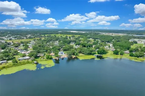 131 Lakeview Drive Auburndale FL 33823