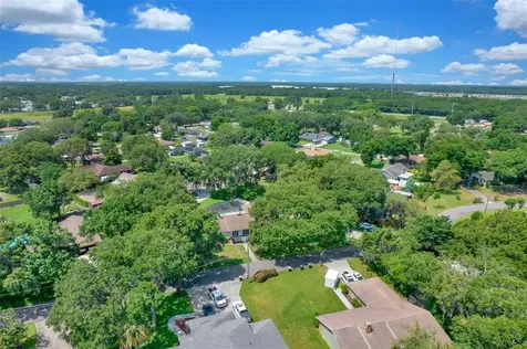 131 Lakeview Drive Auburndale FL 33823