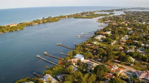 2307 Bayshore Road Nokomis FL 34275