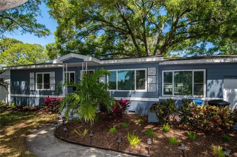 4319 29th Avenue N St Petersburg FL 33713