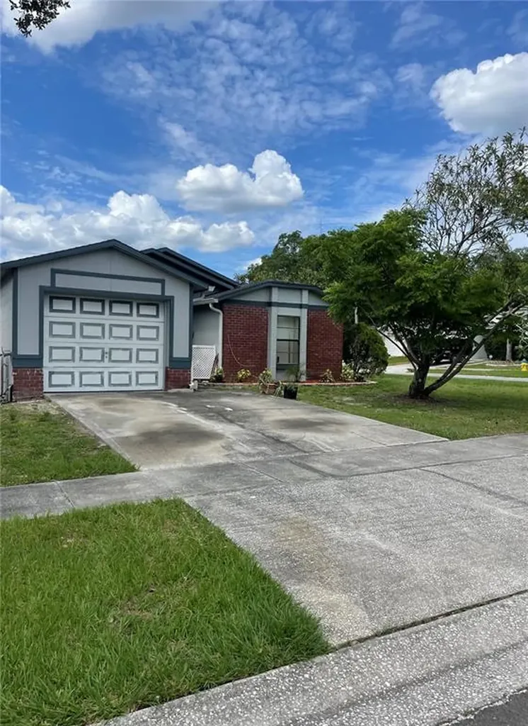1402 Thistledown Drive Brandon FL 33510