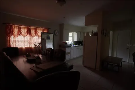 1852 N Powers Drive Orlando FL 32818