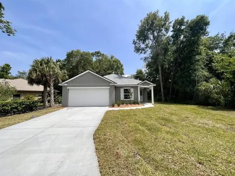 2711 Kingfisher Village Deland FL 32720