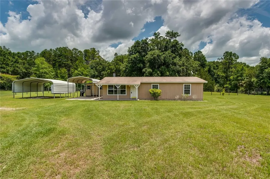 4319 NW 202nd Street Newberry FL 32669