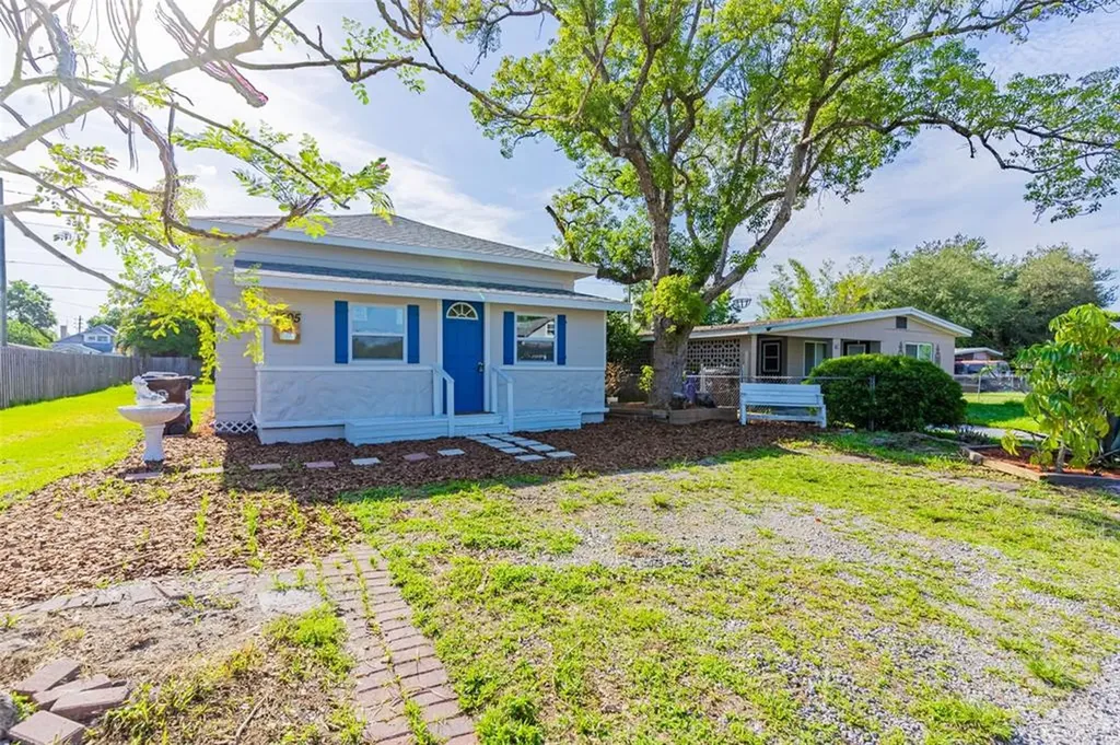 1705 Connecticut Avenue Saint Cloud FL 34769