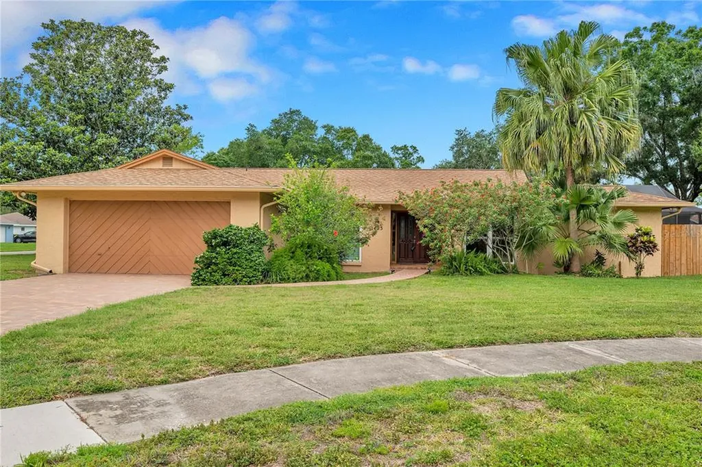 3425 Reynoldswood Drive Tampa FL 33618