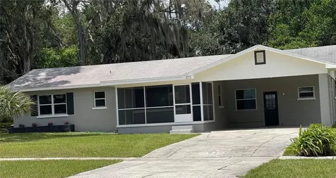 215 W Lake Avenue Auburndale FL 33823