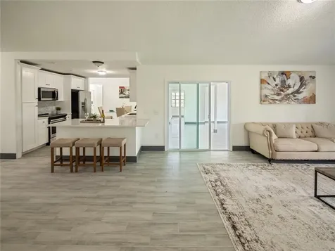 1902 Paragon Street Deltona FL 32738