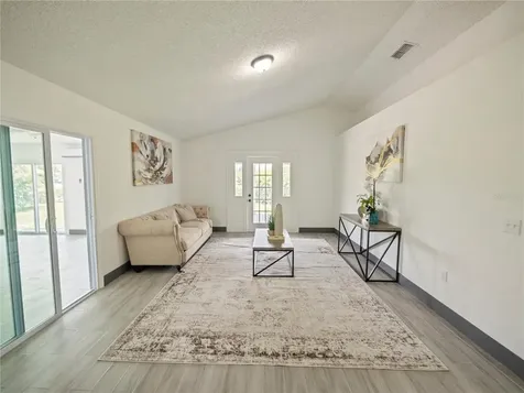 1902 Paragon Street Deltona FL 32738