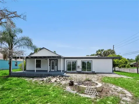 1902 Paragon Street Deltona FL 32738