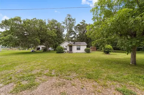 1701 County Road 227a Oxford FL 34484
