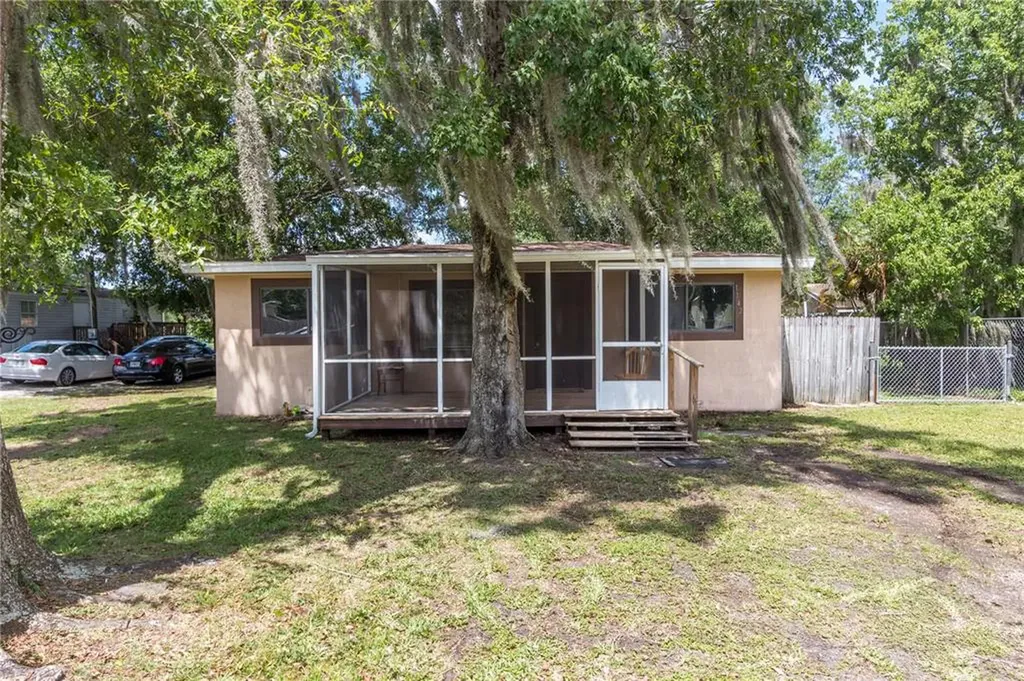 1142 Payne Street Auburndale FL 33823