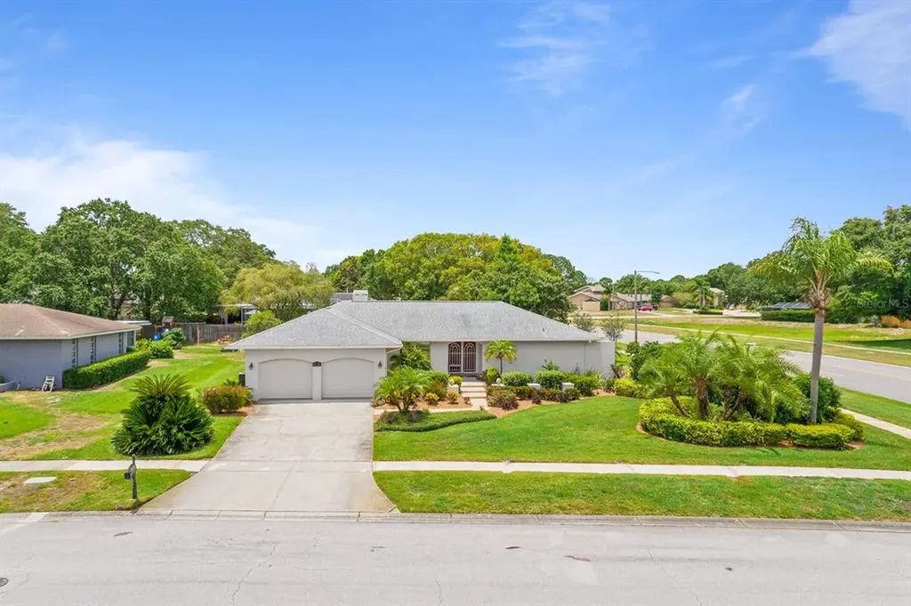 2878 Glen Hollow Drive Clearwater FL 33761