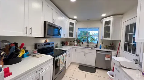 100 Luca Lane Kissimmee FL 34743