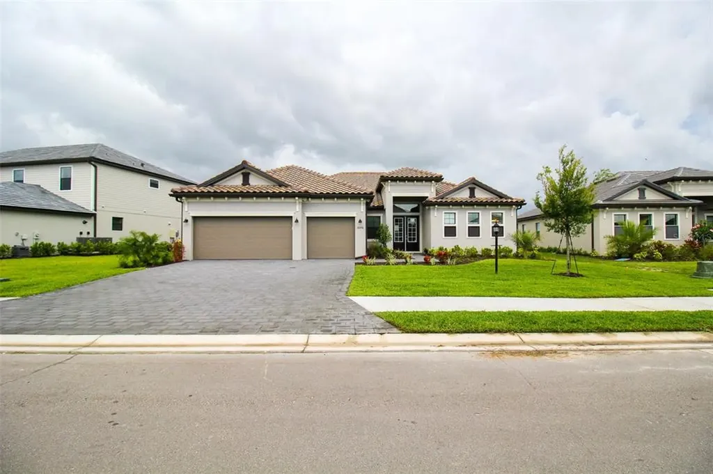 16106 Tradewind Terrace Bradenton FL 34211
