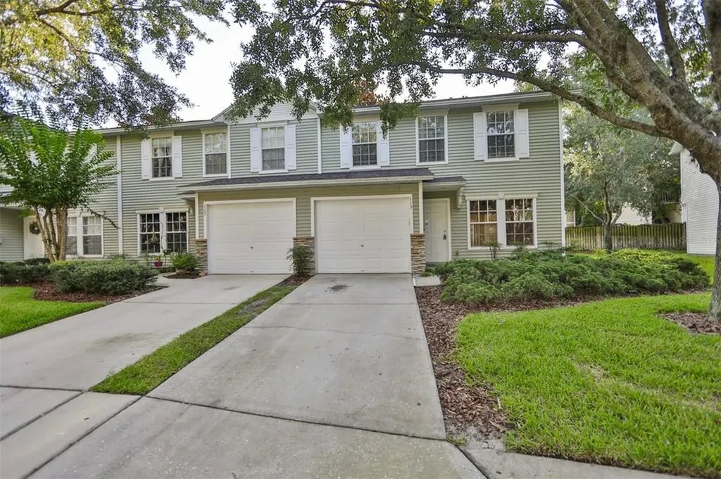 115 Woodknoll Place Valrico FL 33594