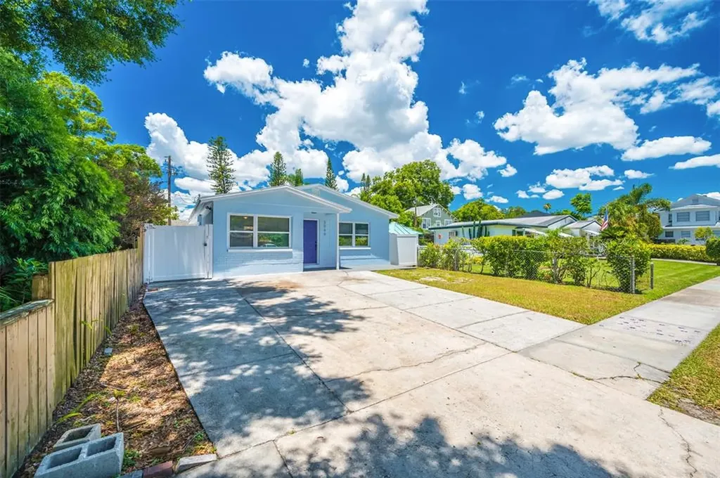 3066 8th Street N St Petersburg FL 33704