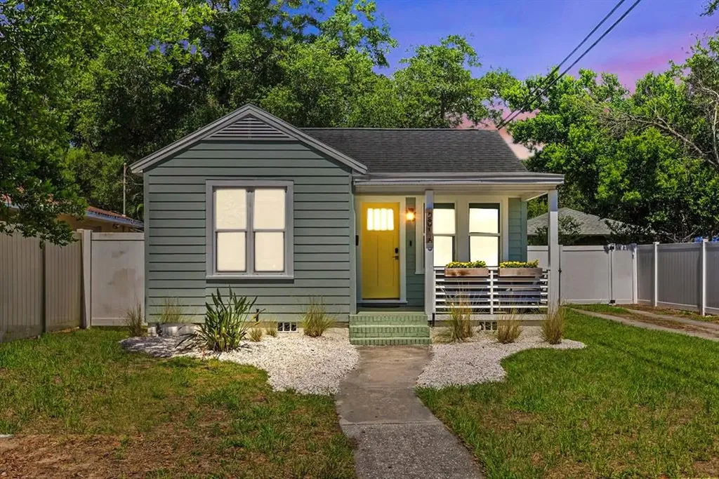 2916 5th Street N St Petersburg FL 33704