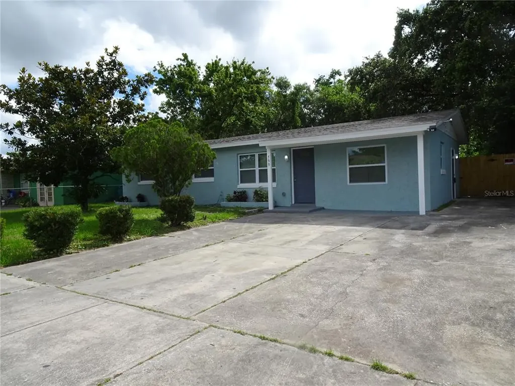 799 Cornelia Court Orlando FL 32811