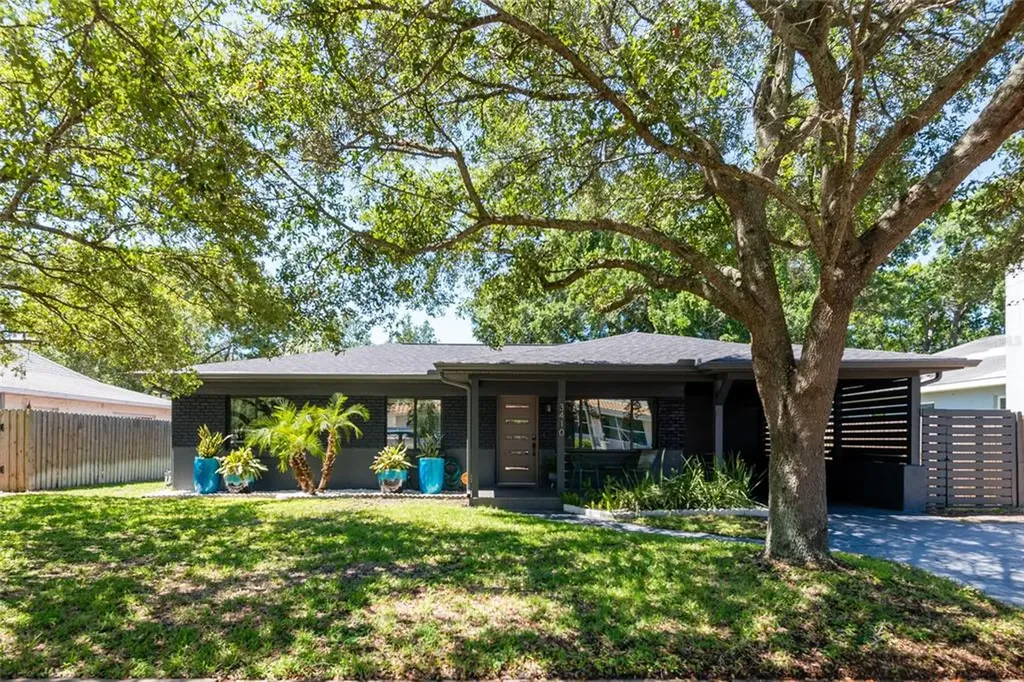 3410 W Swann Avenue Tampa FL 33609