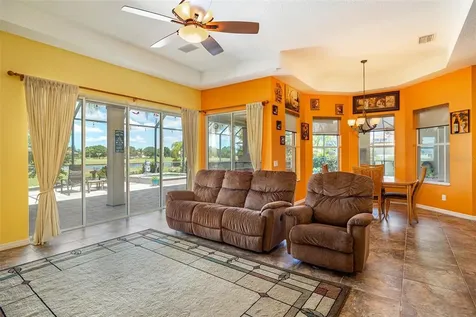 5023 Lake Toscana Drive Wimauma FL 33598