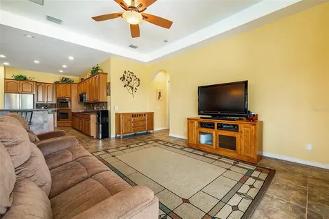 5023 Lake Toscana Drive Wimauma FL 33598