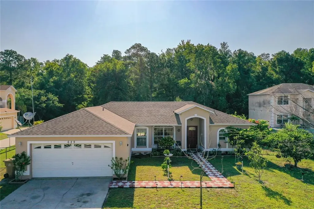 629 Rosaro Court Kissimmee FL 34758