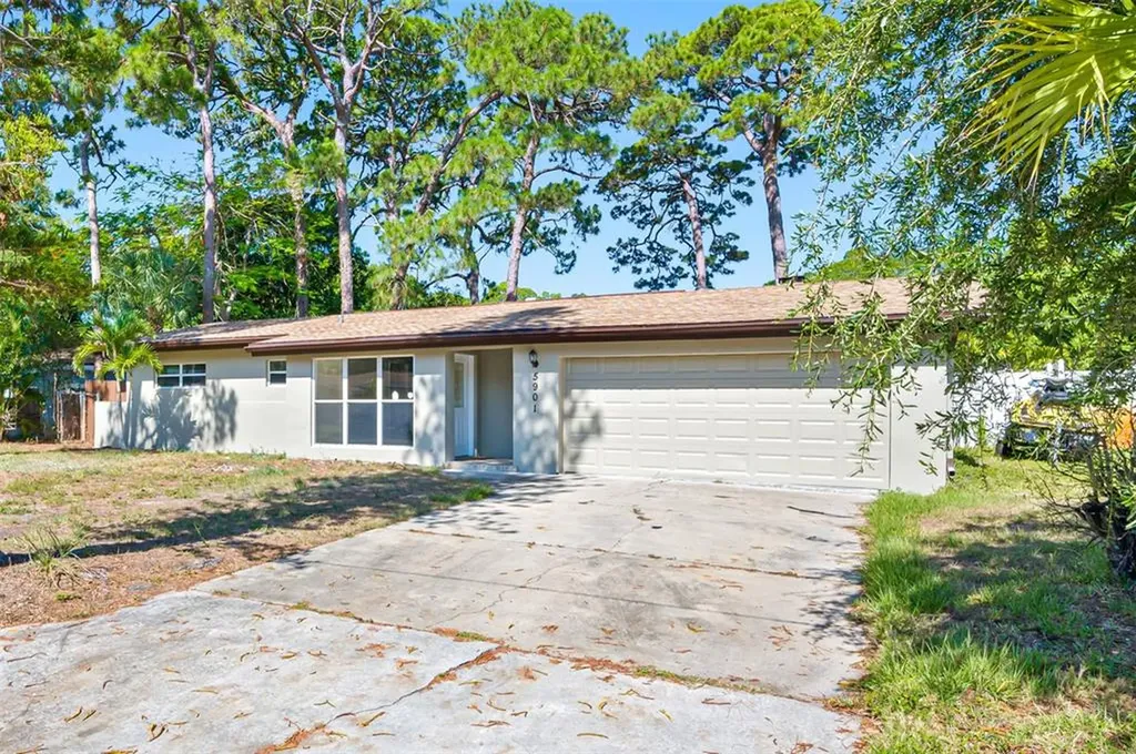 5901 Grove Street S St Petersburg FL 33705