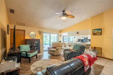 88 Oak Village Boulevard Homosassa FL 34446