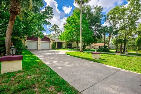88 Oak Village Boulevard Homosassa FL 34446