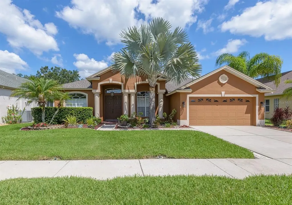 18016 Royal Forest Drive Tampa FL 33647