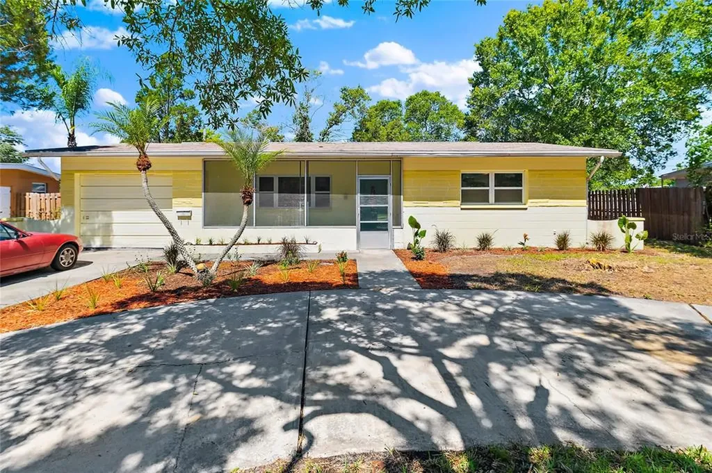 5620 Cedar Street NE St Petersburg FL 33703