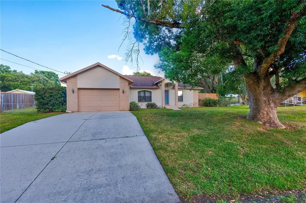 10852 Linda Vista Lane Dade City FL 33525