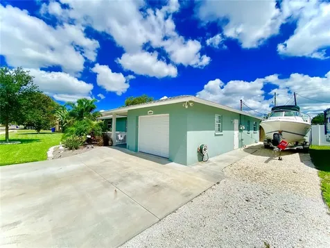 3006 21st Avenue W Bradenton FL 34205
