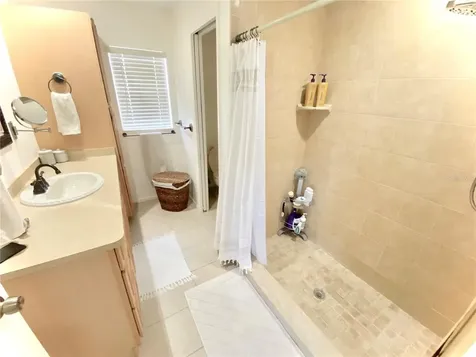 3006 21st Avenue W Bradenton FL 34205