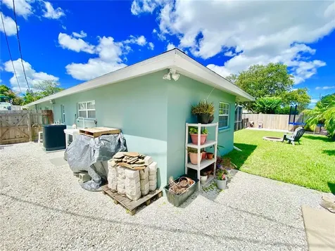 3006 21st Avenue W Bradenton FL 34205