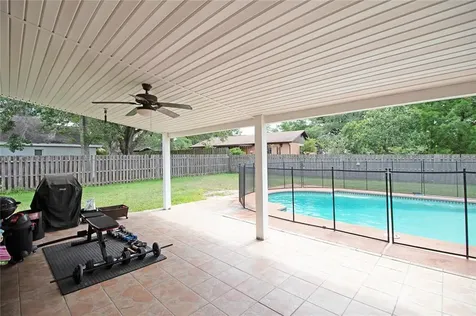 11207 Indian Oaks Drive Tampa FL 33625