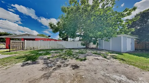 5470 Wren Street Orlando FL 32807