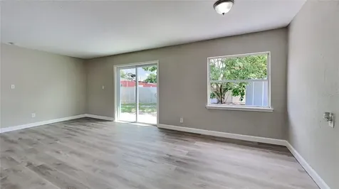 5470 Wren Street Orlando FL 32807
