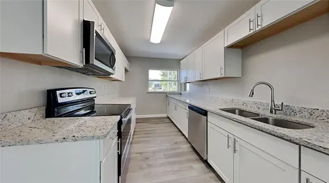 5470 Wren Street Orlando FL 32807