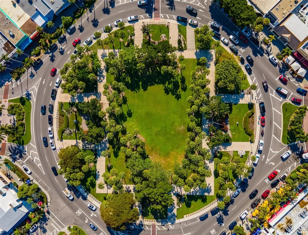 162 Emerson Drive Sarasota FL 34236