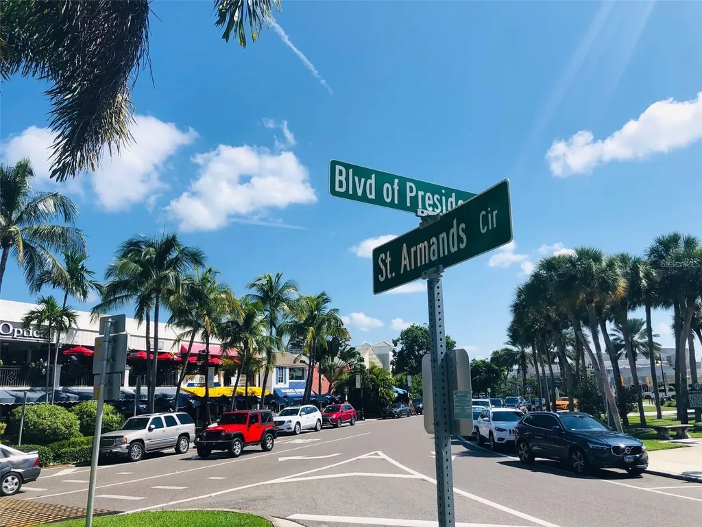 162 Emerson Drive Sarasota FL 34236