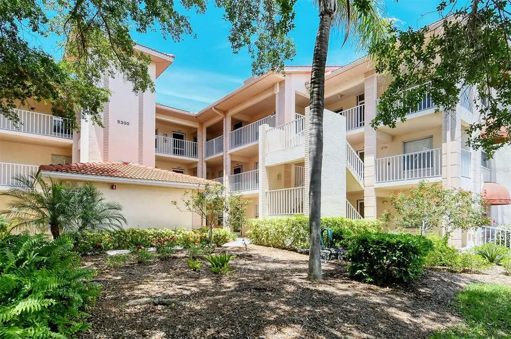 9300 Clubside Circle Sarasota FL 34238