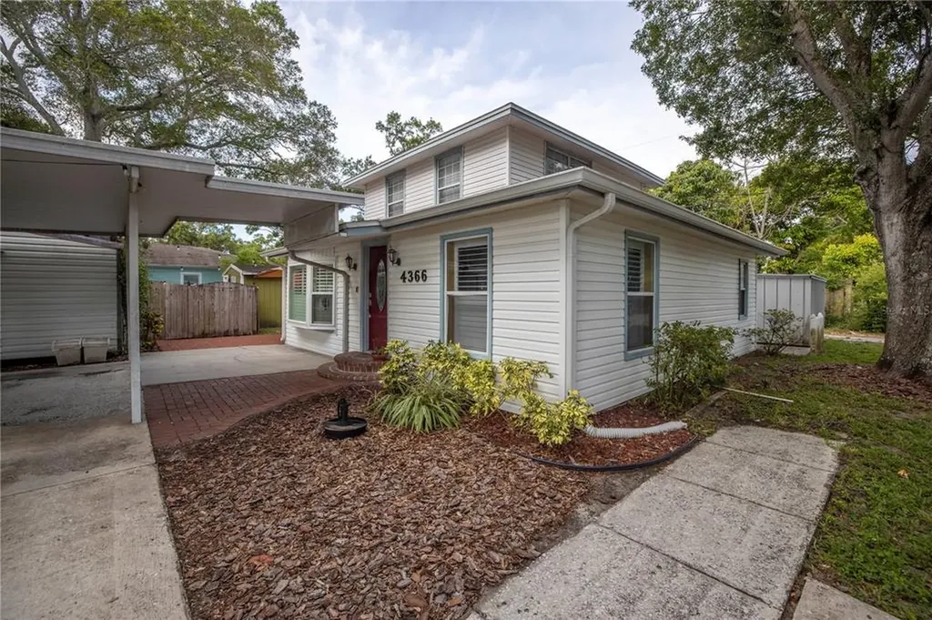 4366 19th Street N St Petersburg FL 33714