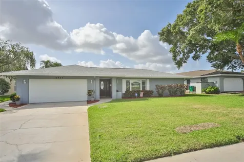 6977 Greenbrier Drive Seminole FL 33777