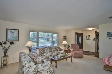 6977 Greenbrier Drive Seminole FL 33777