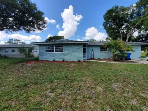 6298 40th Avenue N St Petersburg FL 33709