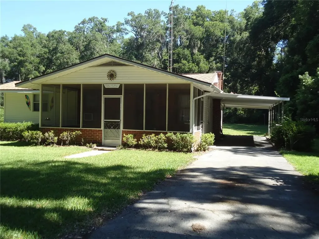 13291 SE 122nd Place Ocklawaha FL 32179