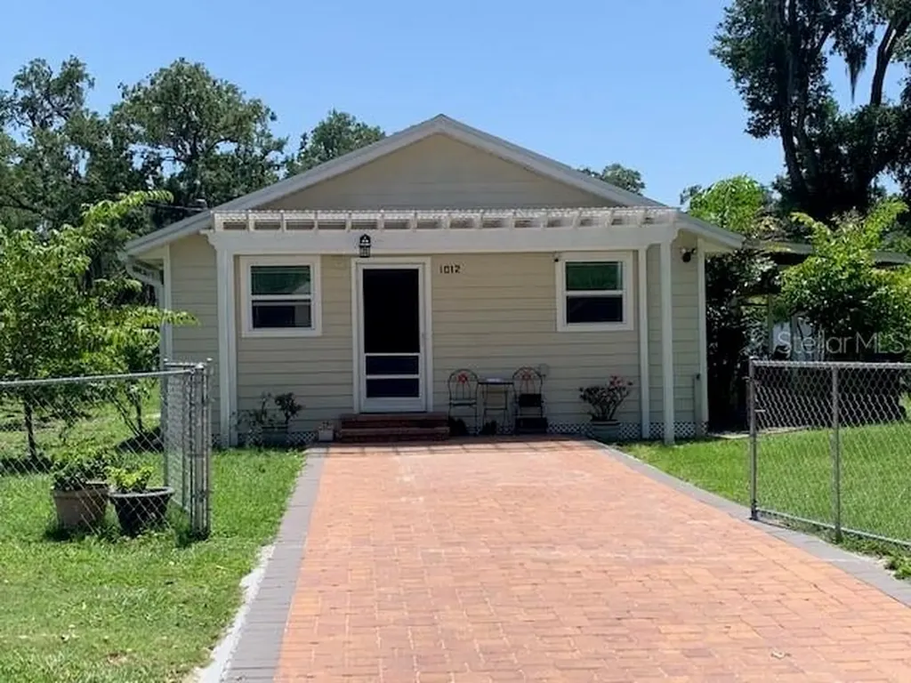 1012 Lake Jessamine Drive Orlando FL 32839