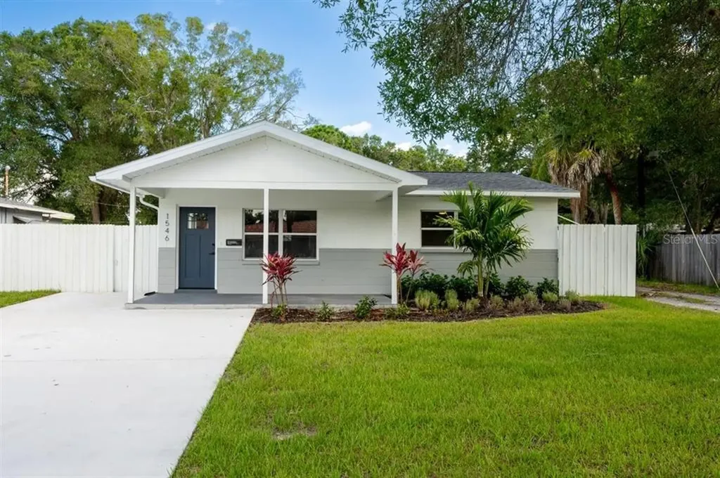 1546 58th Avenue N St Petersburg FL 33703